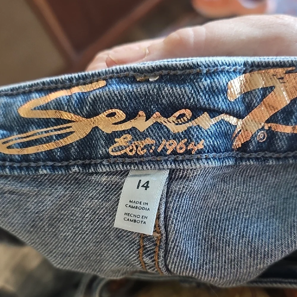 Seven7 Classic Blue Denim Jeans - Picture 4 of 5